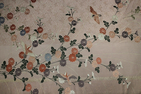 Auspicious Bird & Chrysanthemum