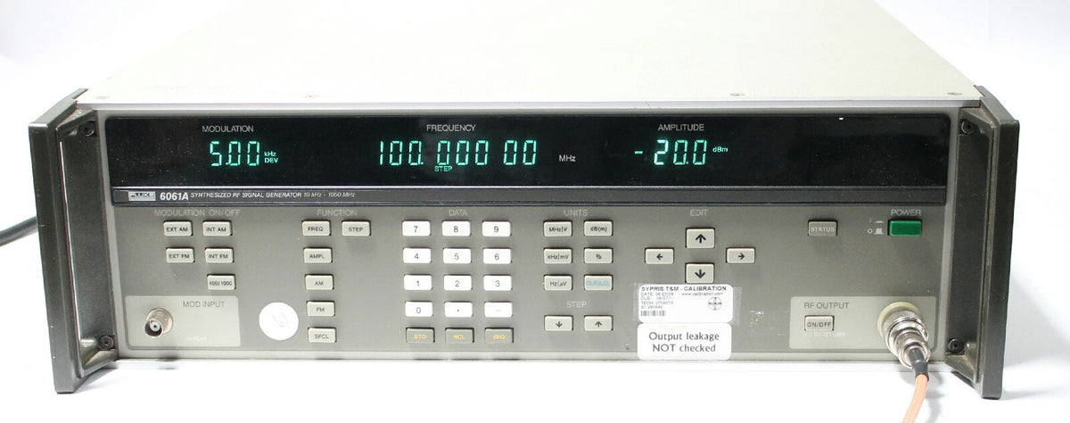 Fluke 6061A 10 kHz - 1050MHz Synthesized Signal Generator