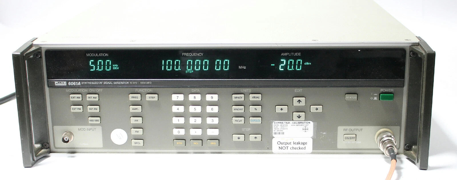Fluke 6061A 10 kHz - 1050MHz Synthesized Signal Generator