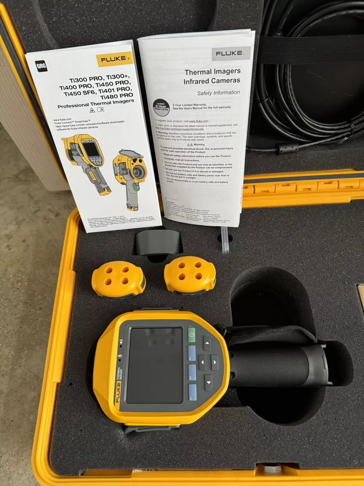 FLUKE TI480PRO IR Camera 60Hz, 640 x 480 Resolution, 2 Batteries with Charger & Case
