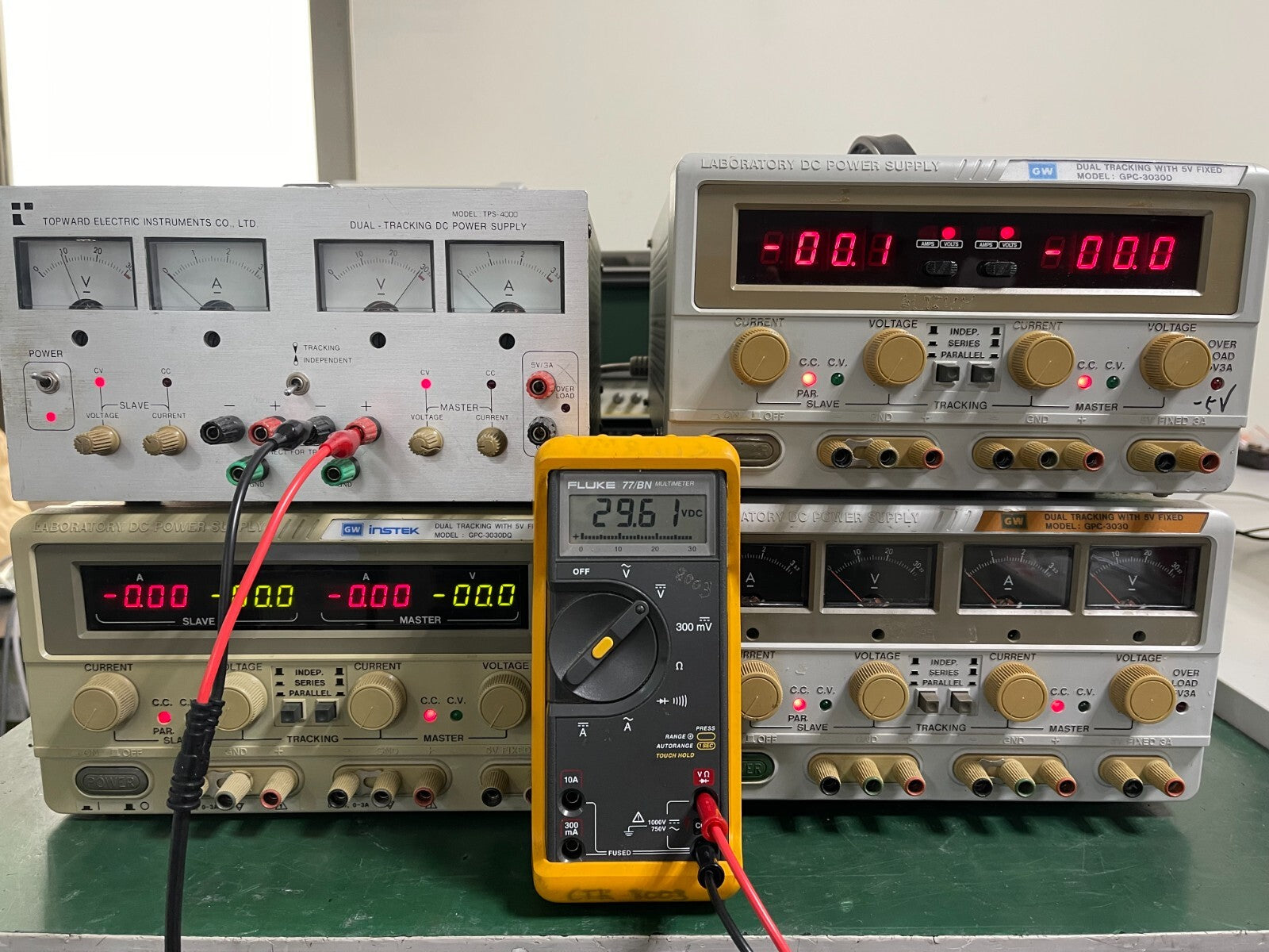 Gwinstek GPC-3030 , GPC3030D , Toward 6303D, TPS-4000 Dual tracking Power Supply - XG eqpt