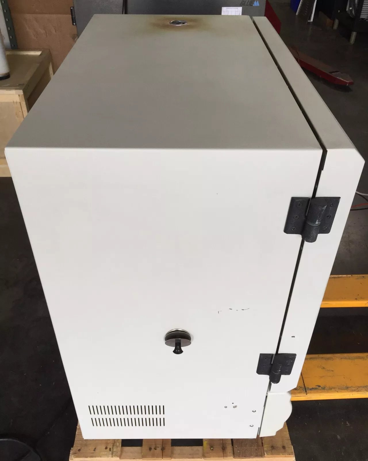 Linberg/Blue M MO1440A-1 Mechanical Convection Oven 40˚C - 300˚C, Ivory Color