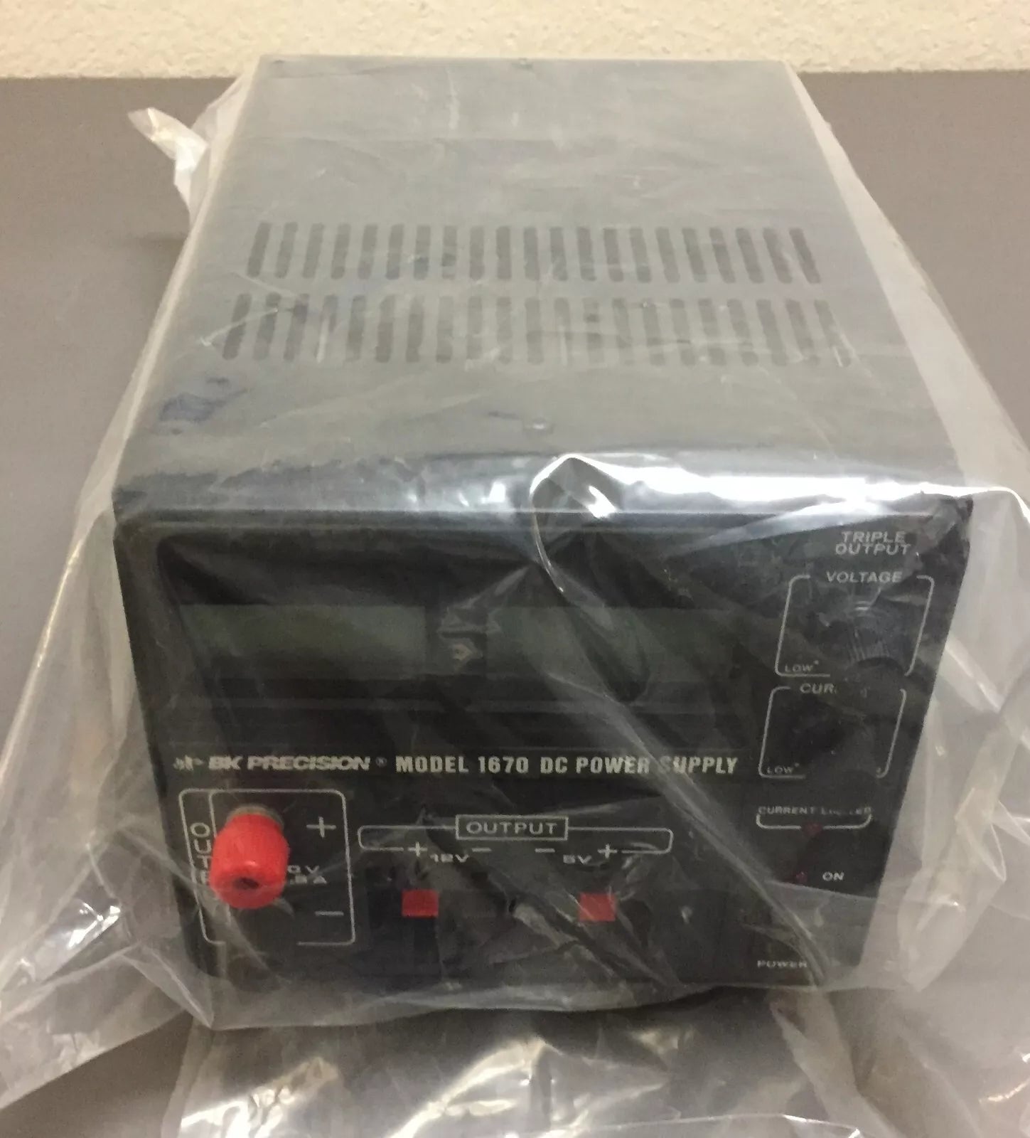 BK Precision 1670 DC Power Supply