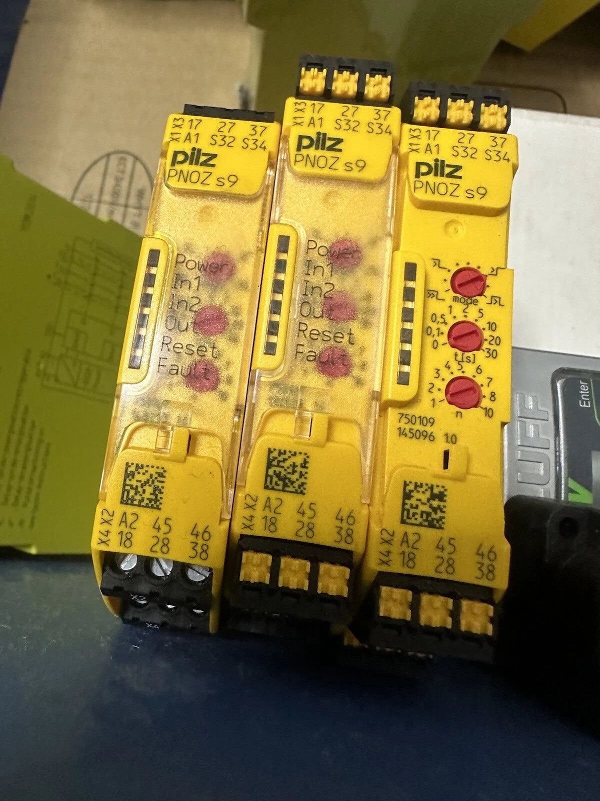 PILZ PNOZ S9 Safety Relay 750109 - 24VDC Safety Switching Device