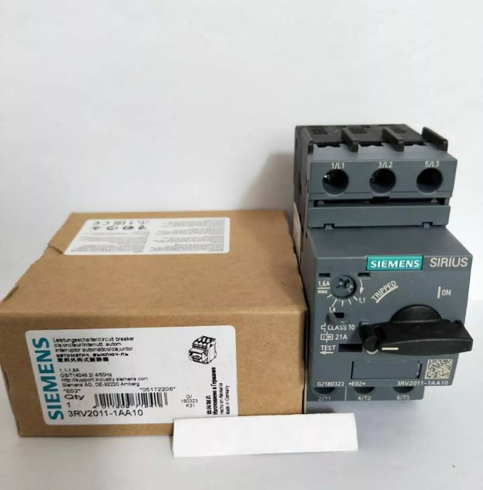 Siemens 3RV2011-1AA10 Circuit Breaker 3RV20111AA10