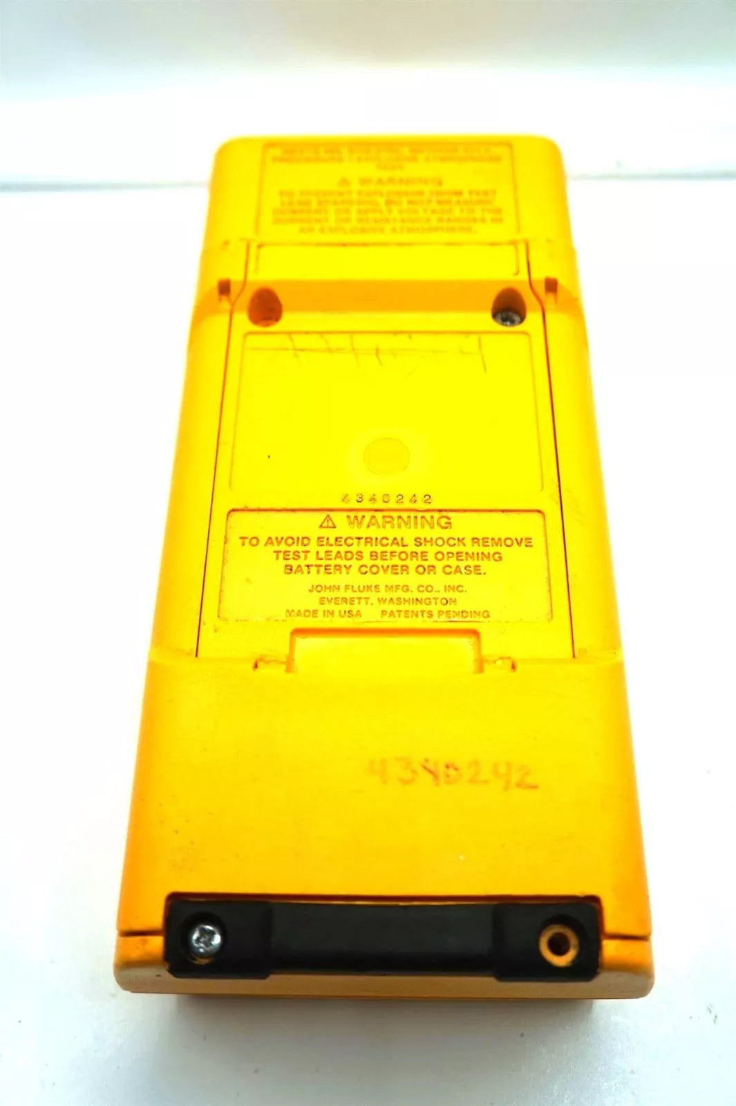 Fluke 27 Multimeter for Accurate Electrical Measurements
