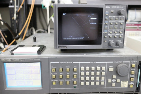Tektronix TG2000 Signal Generator