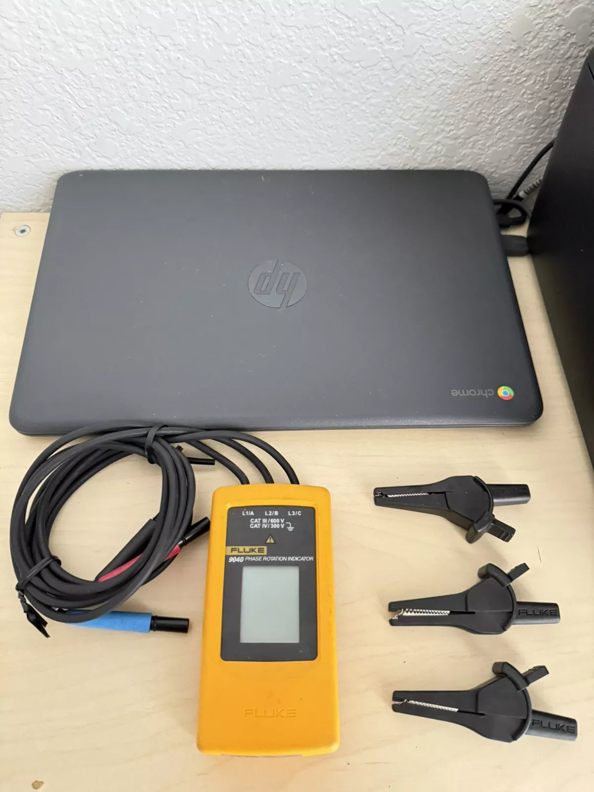 FLUKE 9040 Digital Phase Rotation Indicator Meter