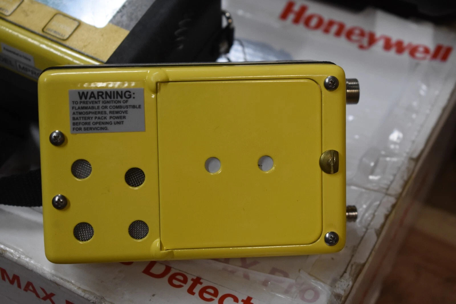 Compact and Versatile Multifunctional Anainstr Tool