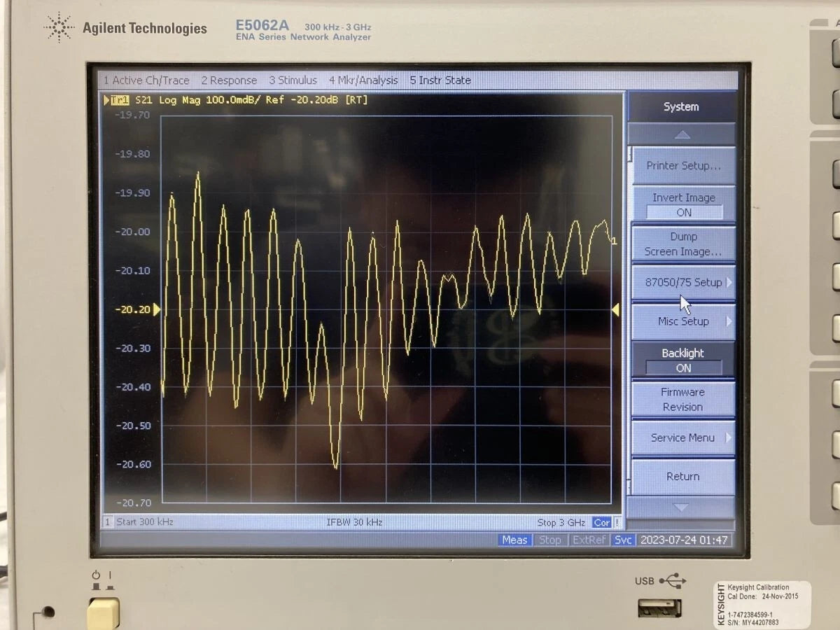 Agilent E5062A ENA Series network Analyzer 300k~3GHz 75 Ohm opt:015,175