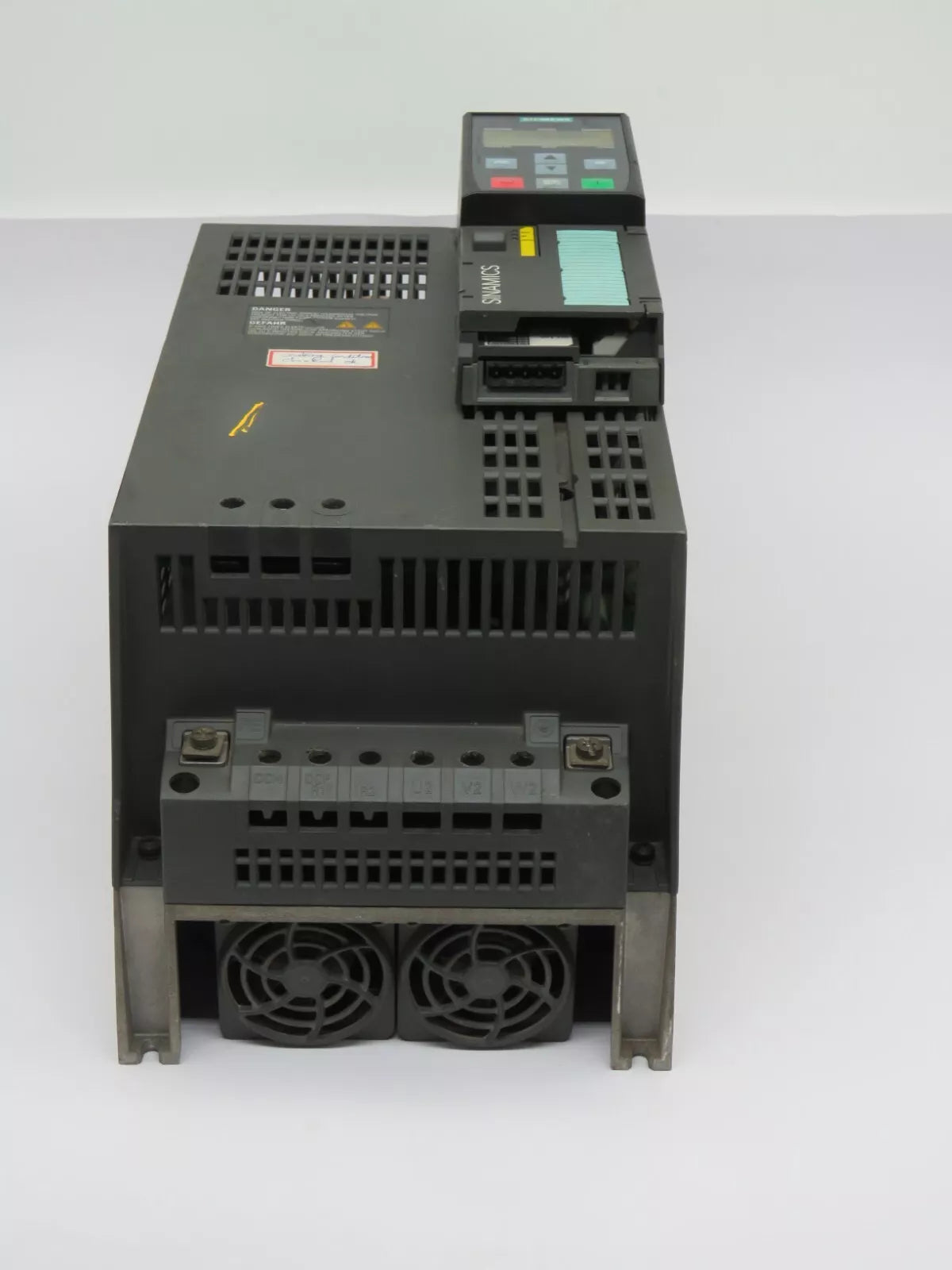 Siemens 6SL3224-0BE25-5UA0 Power Module 240 380-480 VAC 21.9 AMP 50/60 HZ
