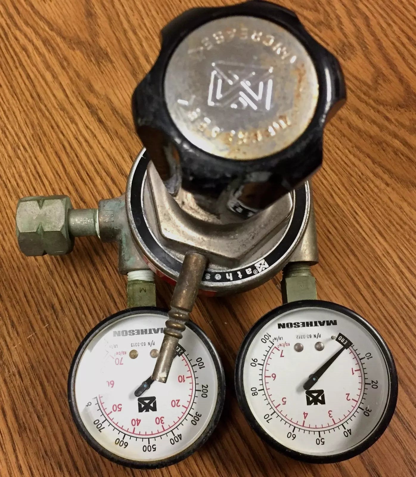 Matheson Model B15A-330 Gas Regulator: Reliable Pressure Control Tool