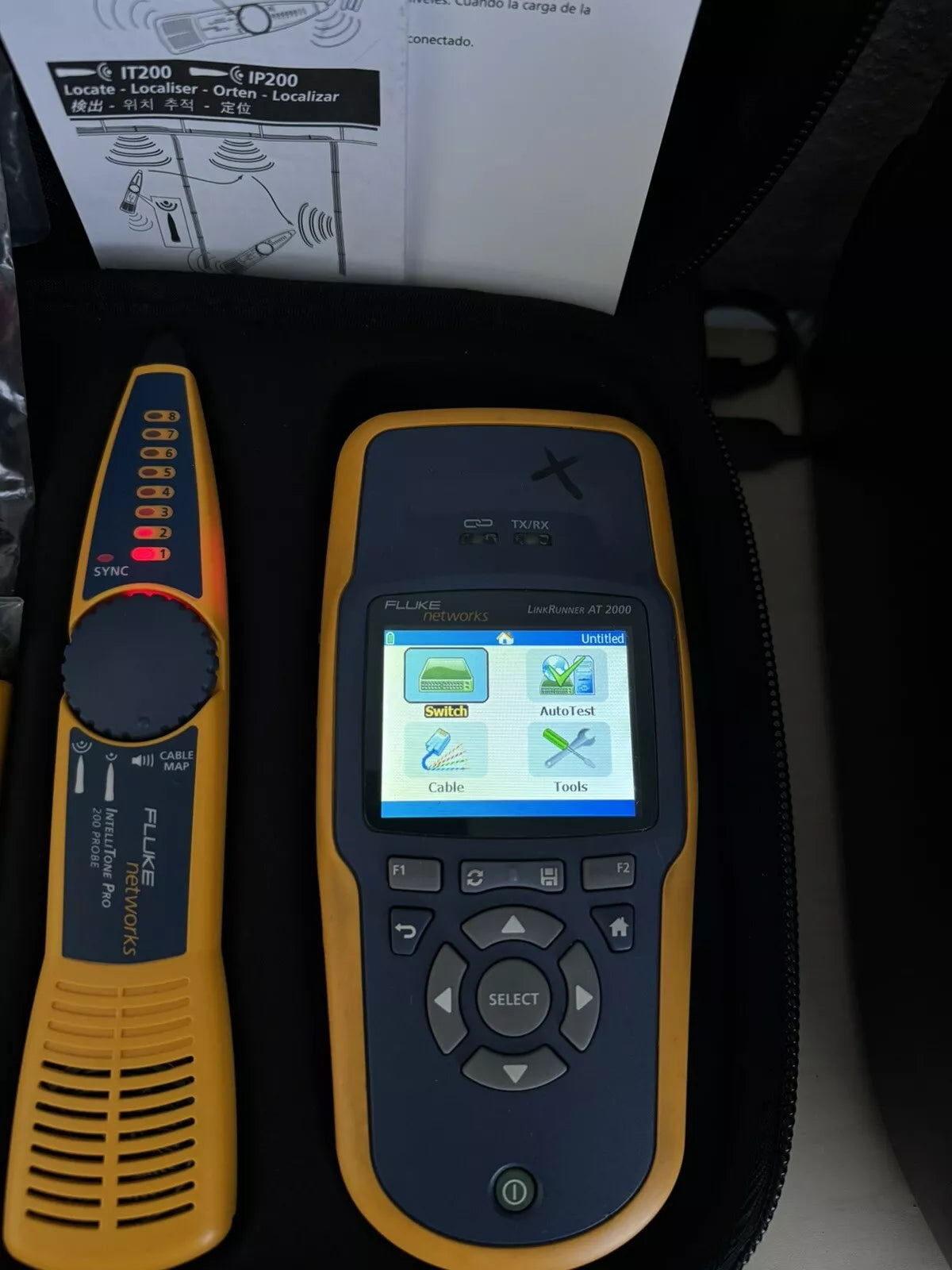 Fluke Networks LRAT-2000 LinkRunner AT-2000 Tester Kit (READ) Missing Port