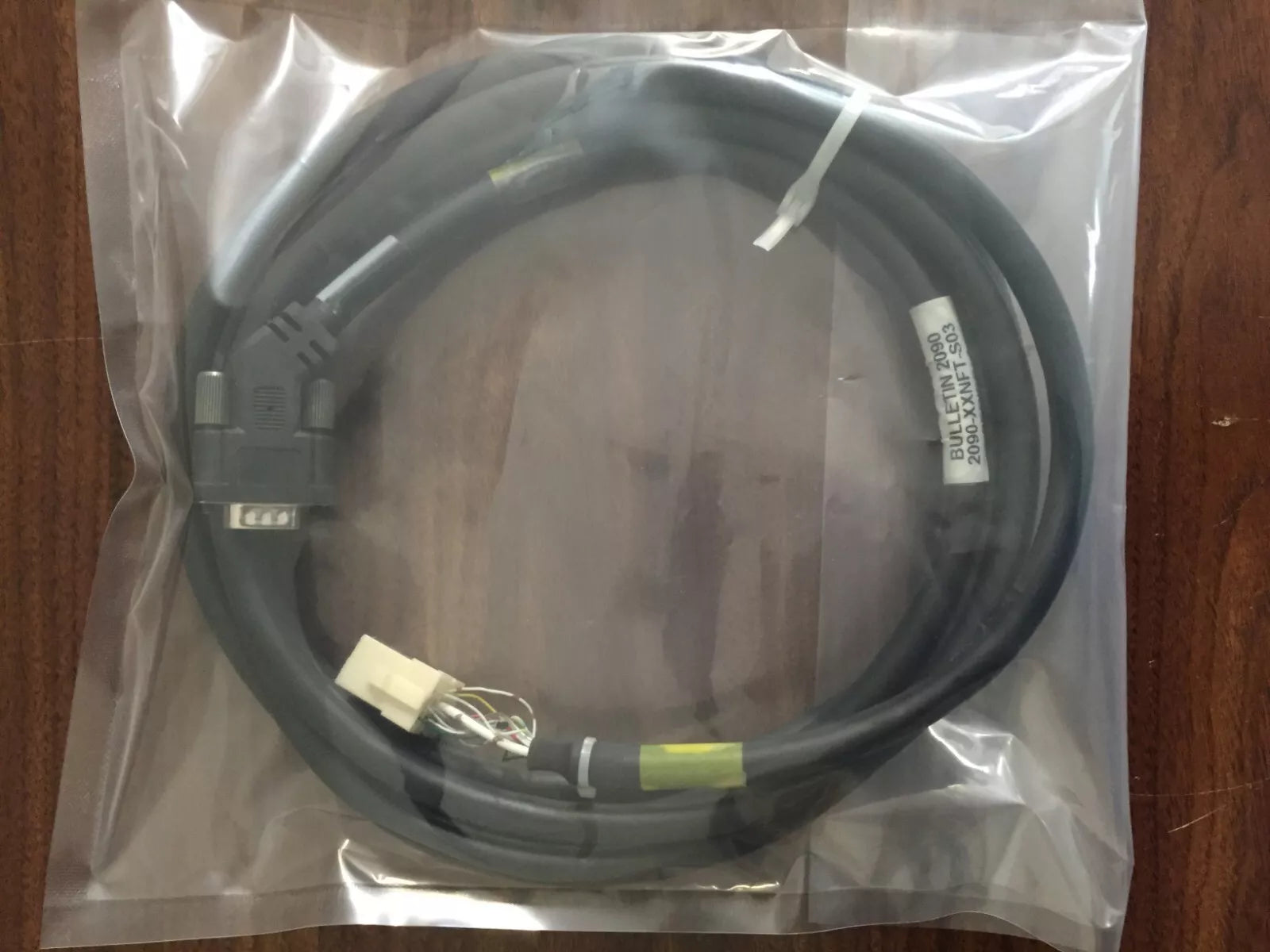 Allen Bradley 2090-XXNFT-S03 Kinetix Servo Motor Encoder Feedback Cable, 3m