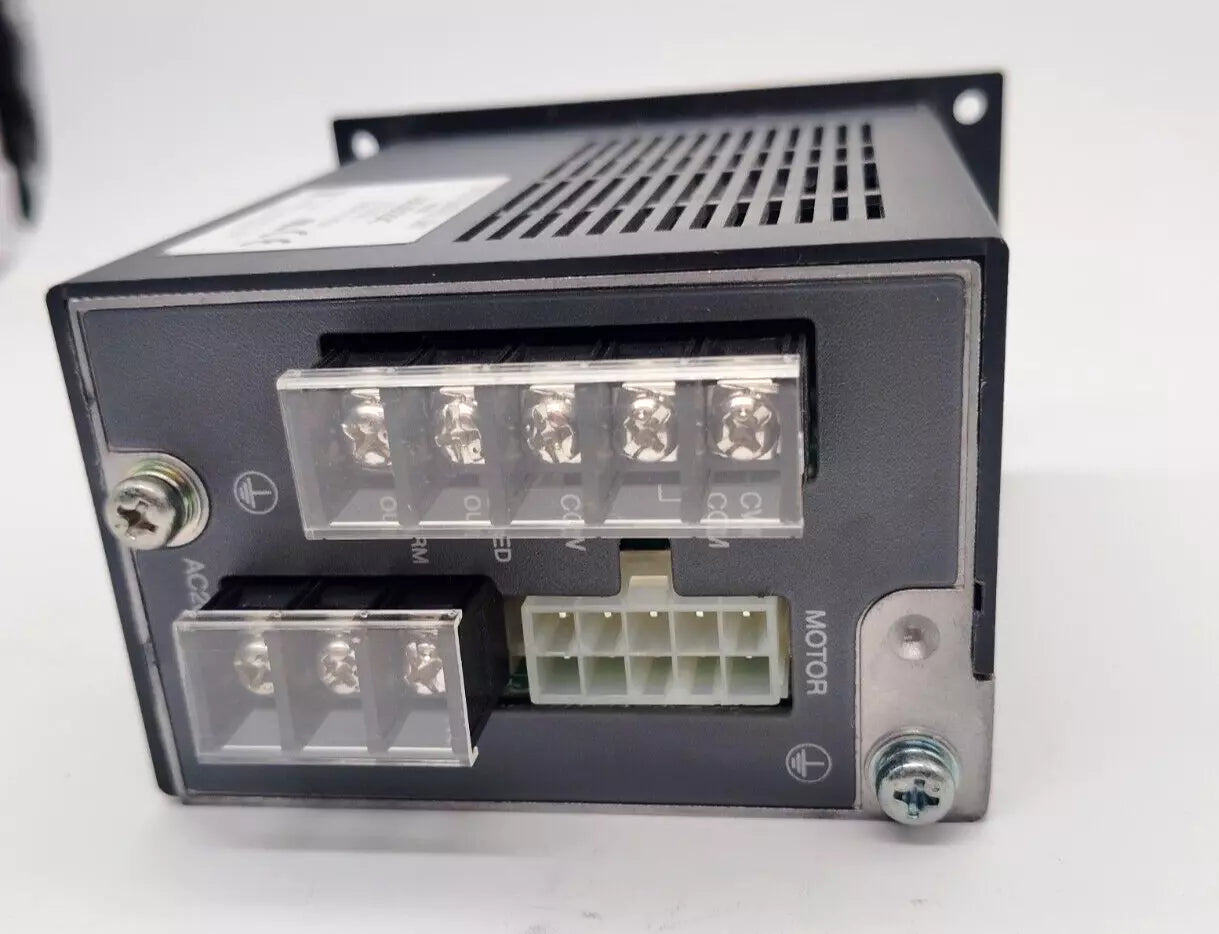 Oriental Motor AXUD25C Brushless Speed Control Unit 200-230 VAC Motor Controller
