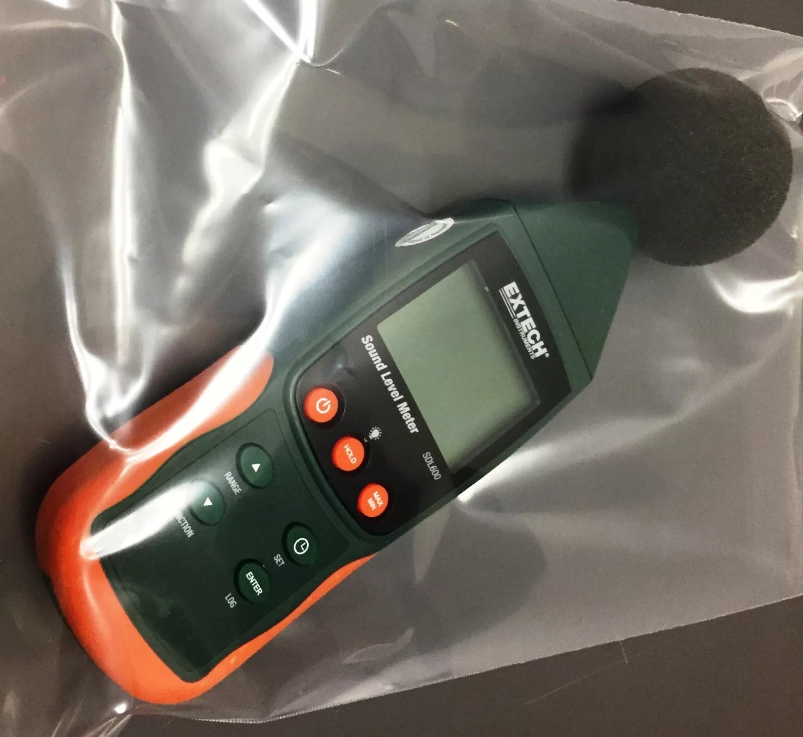 Extech SDL600 Sound Level Meter/Datalogger with 4GB San Disk SDHC Card