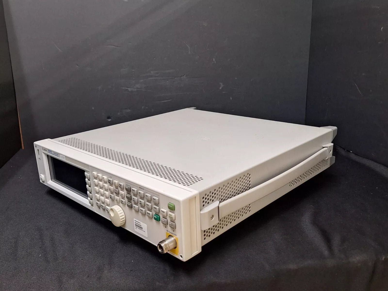 Agilent N5181A 3GHz Signal Generator with Options 099, 1EA, 503 UNT, ALB, U02 (3871)