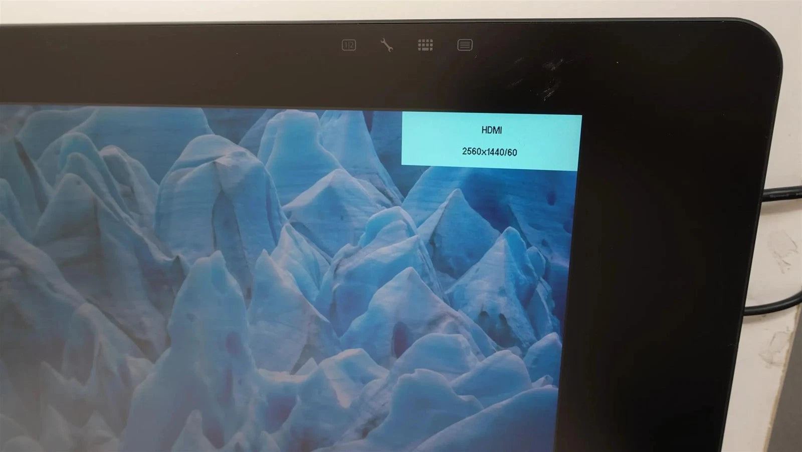 Wacom DTK2420 /K 2020 Cintiq Pro 24 Creative Pen Display - No remote