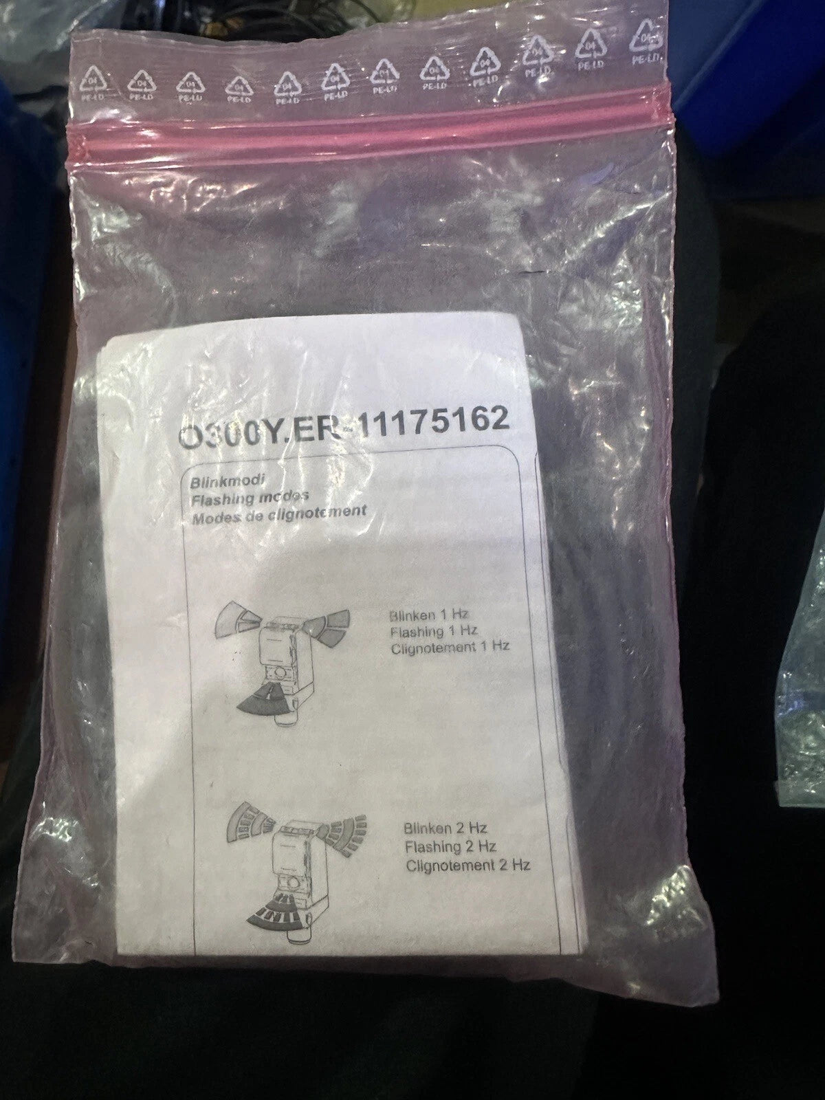 Advanced O300Y.ER-11175162 Earphones with Noise Cancellation