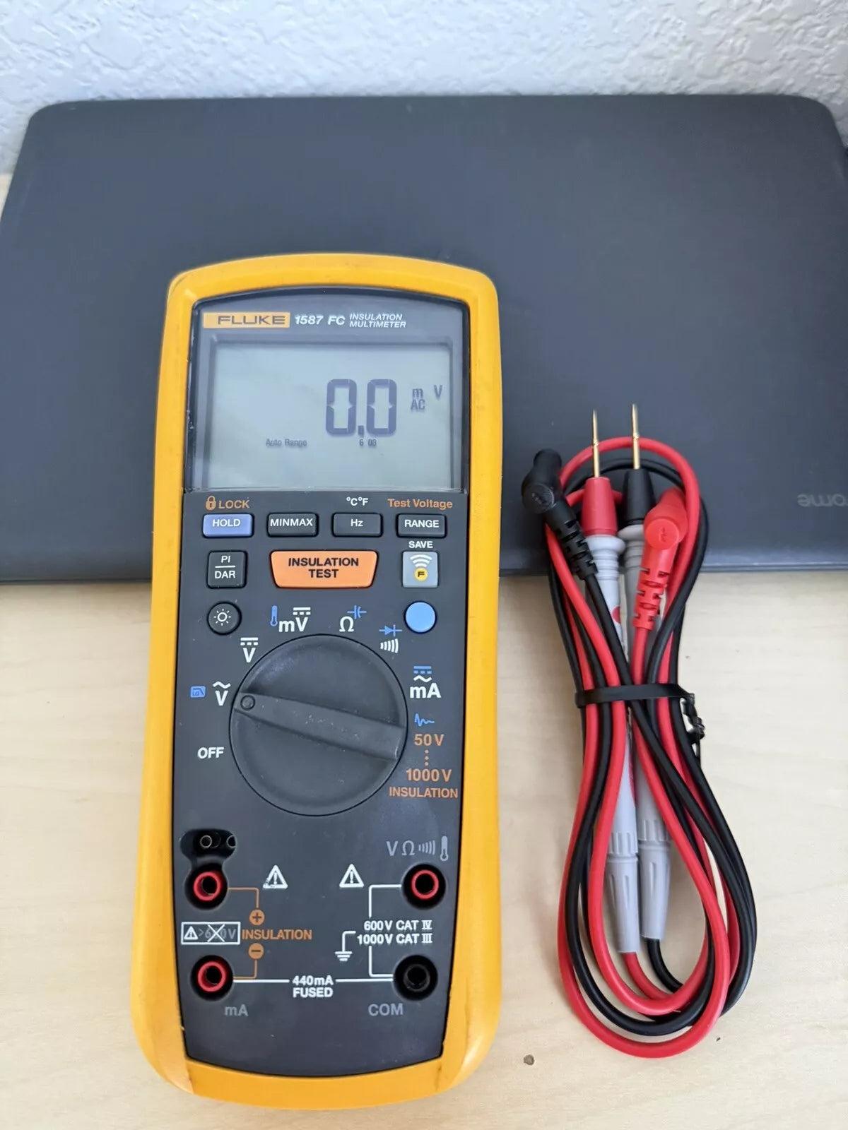 Fluke 1587 FC 2 in 1 Handheld Digital Insulation Multimeter