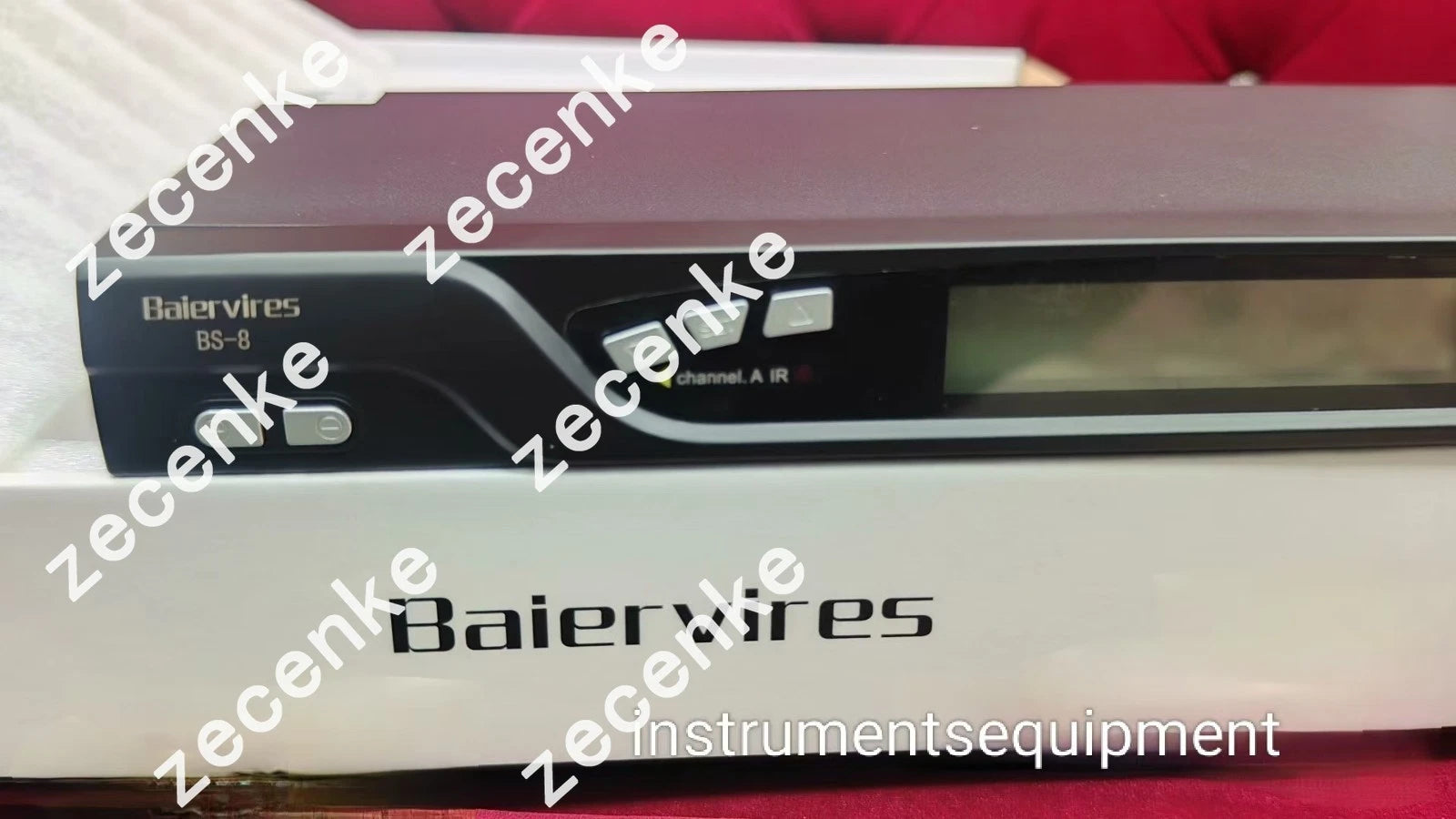 Baier BS-8 Wireless Microphone with 640 - 690 Frequency Band Anti-Frequency Interfer