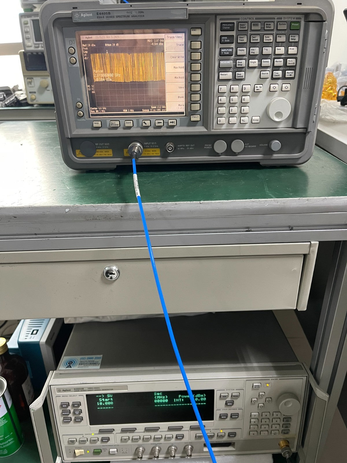 Agilent E4405B ESA Spectrum Analyzer 9 KHz to 13.5 GHz _0371