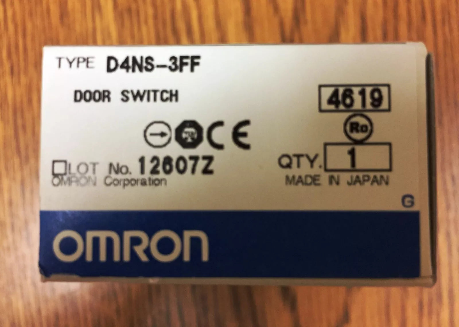 Omron D4NS-3FF Safety Interlock Switch