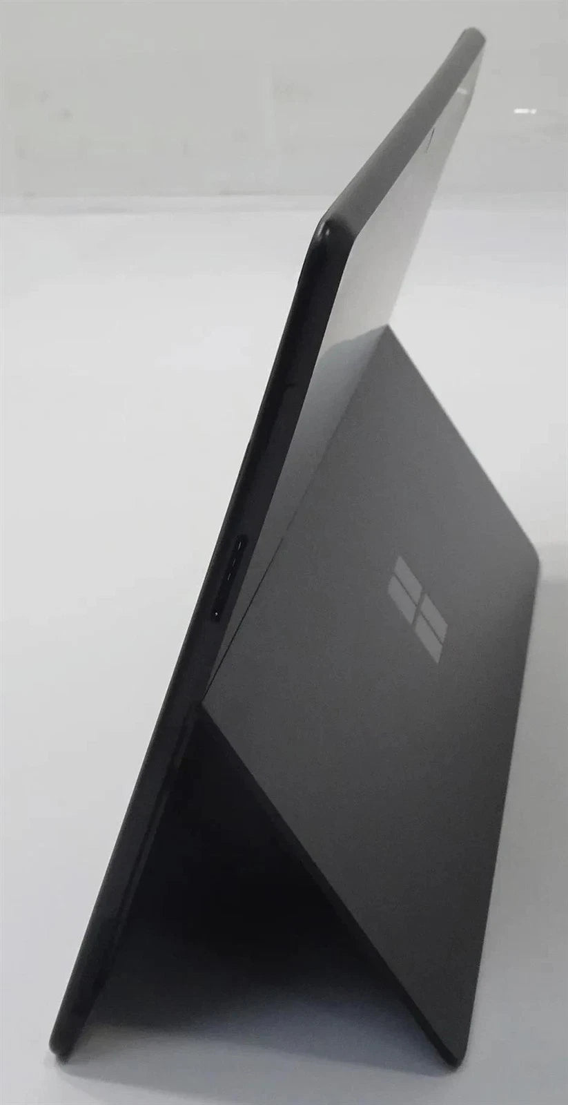 Microsoft Surface Pro X 1876 SQ2 3.15GHz 16GB 256GB Win 11 Home