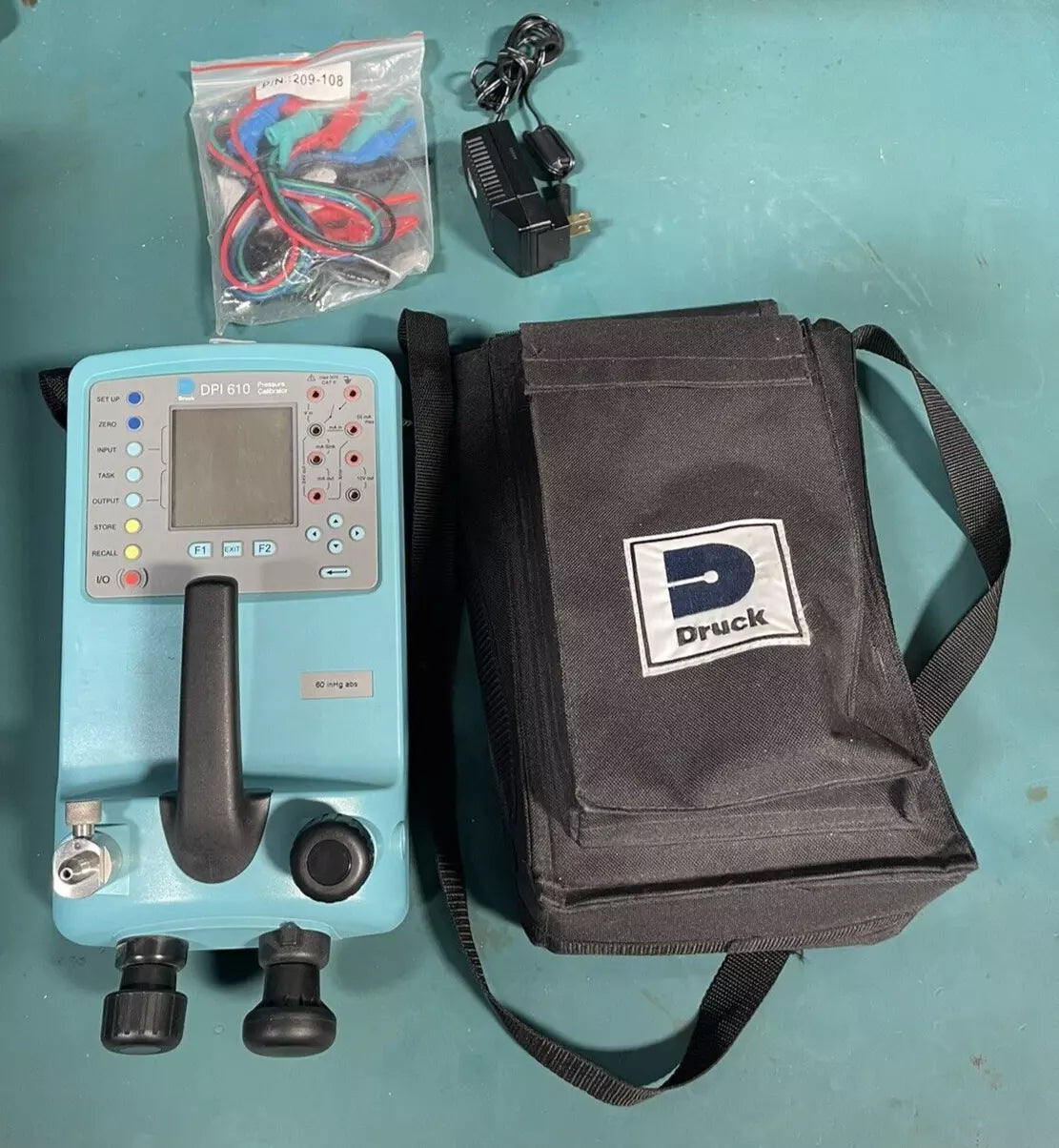 Druck DPI 610 Portable Hydraulic Pressure Calibrator