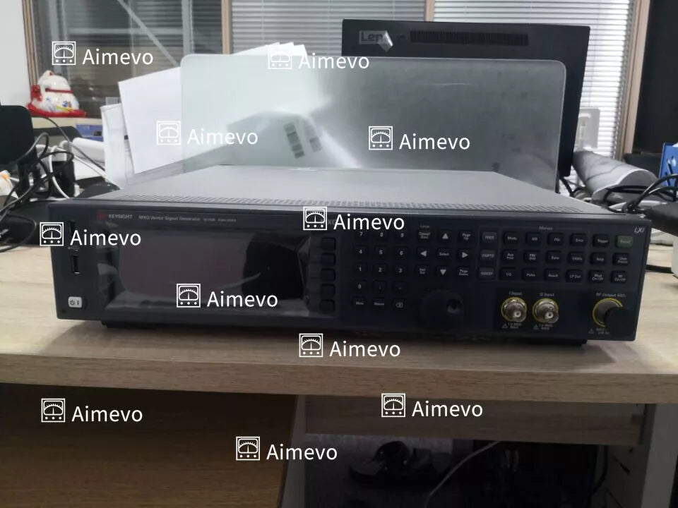 AGILENT/Keysight N5182B 6GHz Signal Generator with 1EQ, 1ER, 320, UNV, 1EA, UNT, UNW, UNZ