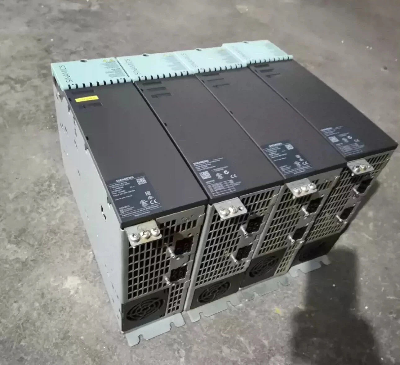 6SL3120-2TE21-8AA3: Siemens SINAMICS S120 Single Motor Module