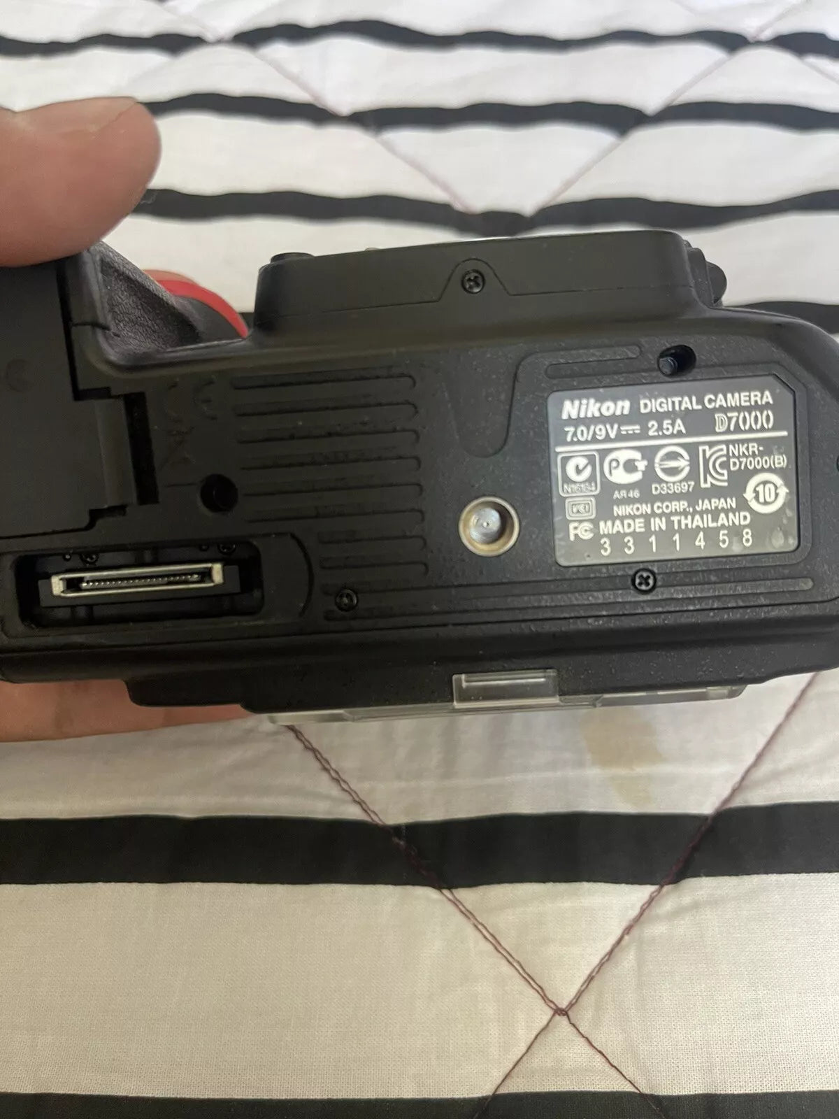 Nikon D7000 16.2MP Digital DSLR Camera Body - SHIPS NEXT DAY