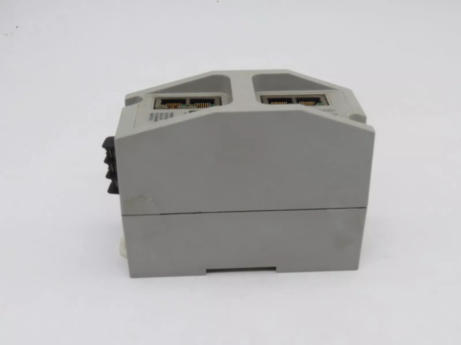 Allen Bradley 9300-RADES Ethernet Modem Remote Access 4 Port Switch