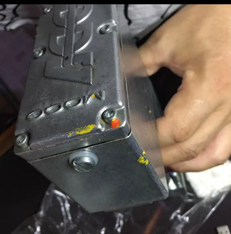 MOOG D633-460B: Hydraulic Directional Control Valve