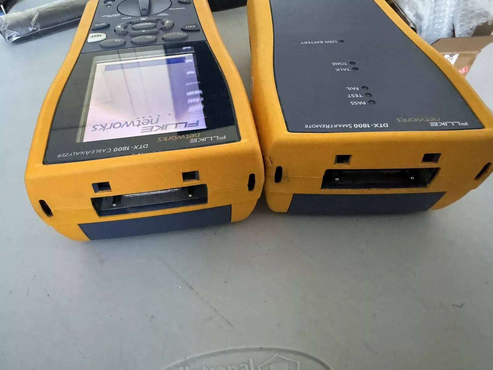 FLUKE NETWORKS DTX-1800 MM MFM2 Cable Analyzer Fiber Copper Certification Tester