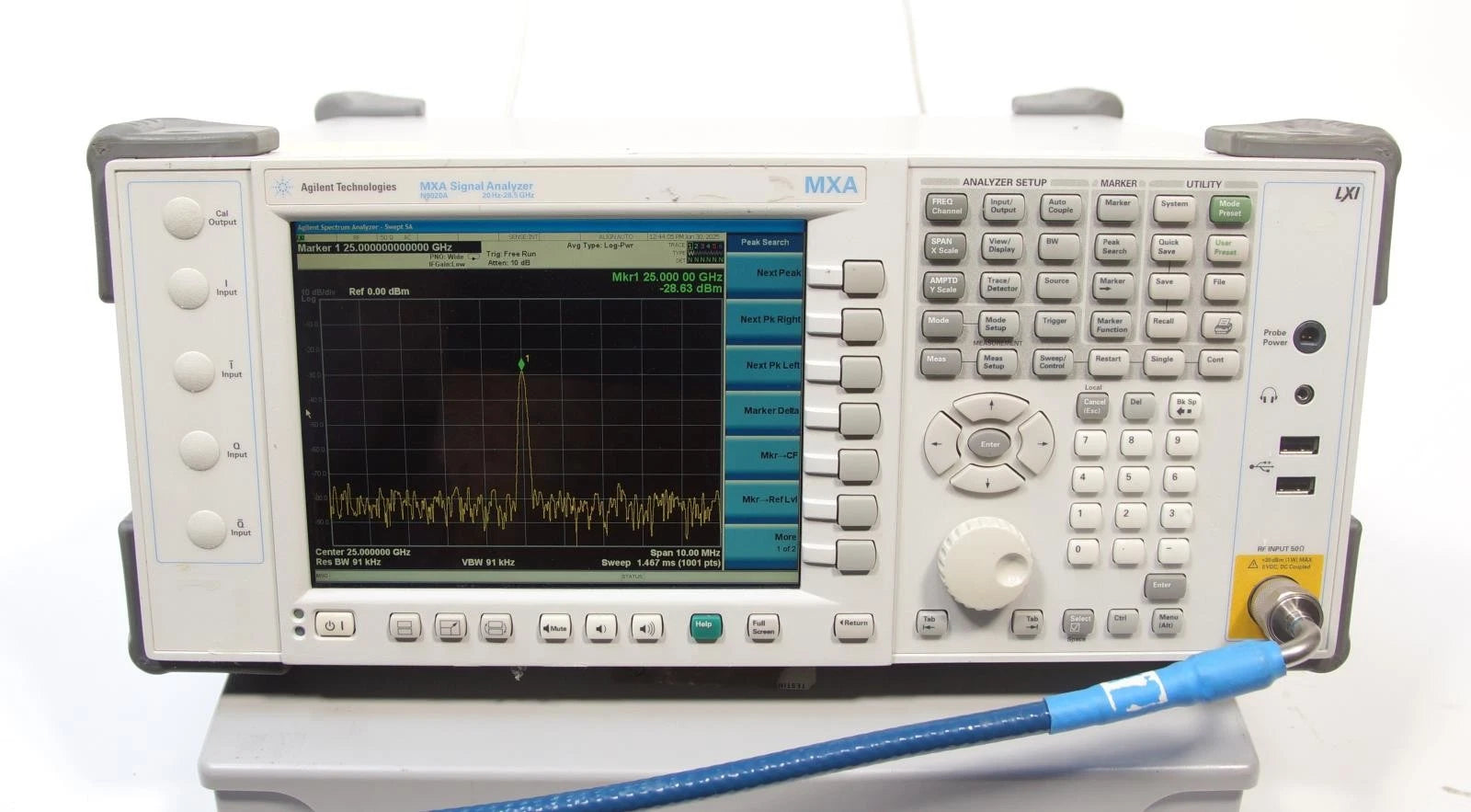 Keysight Agilent N9020A 20 Hz to 26.5 GHz MXA Signal Analyzer w Options
