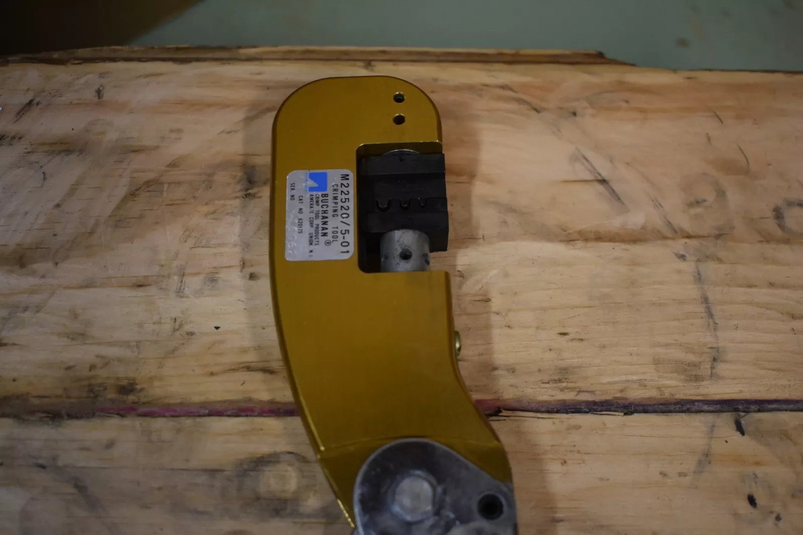 AnaInstr Smart Thermometer with Bluetooth Connectivity