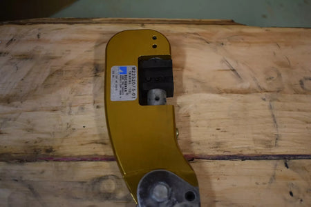 AnaInstr Smart Thermometer with Bluetooth Connectivity