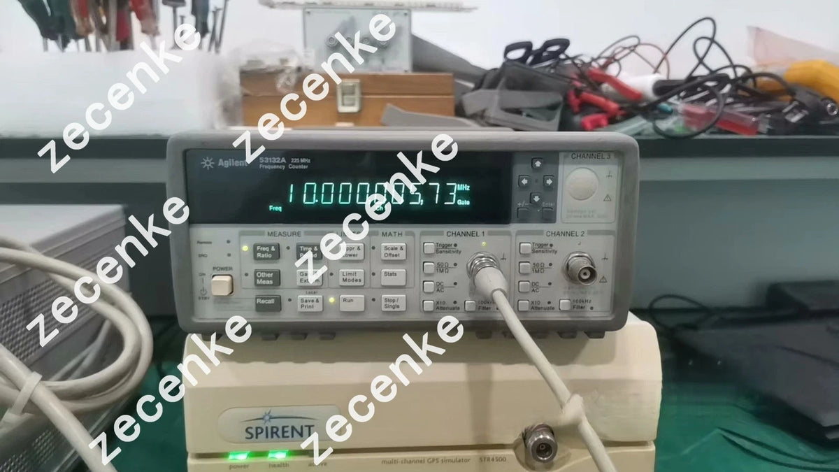 Keysight Agilent HP 53132A 225MHz Opt 010 Universal Frequency Counter