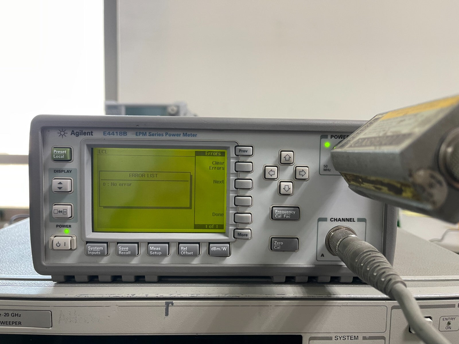 Agilent E4418B EPM Series Single-Channel Power Meter _ GB39513134 - XG eqpt