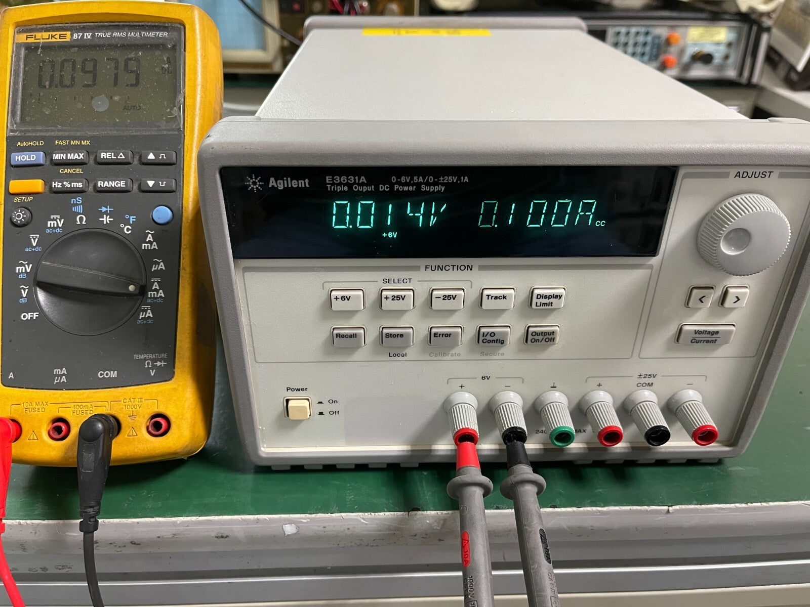 Agilent E3631A Triple Output DC Power Supply _ KR01127735 - XG eqpt
