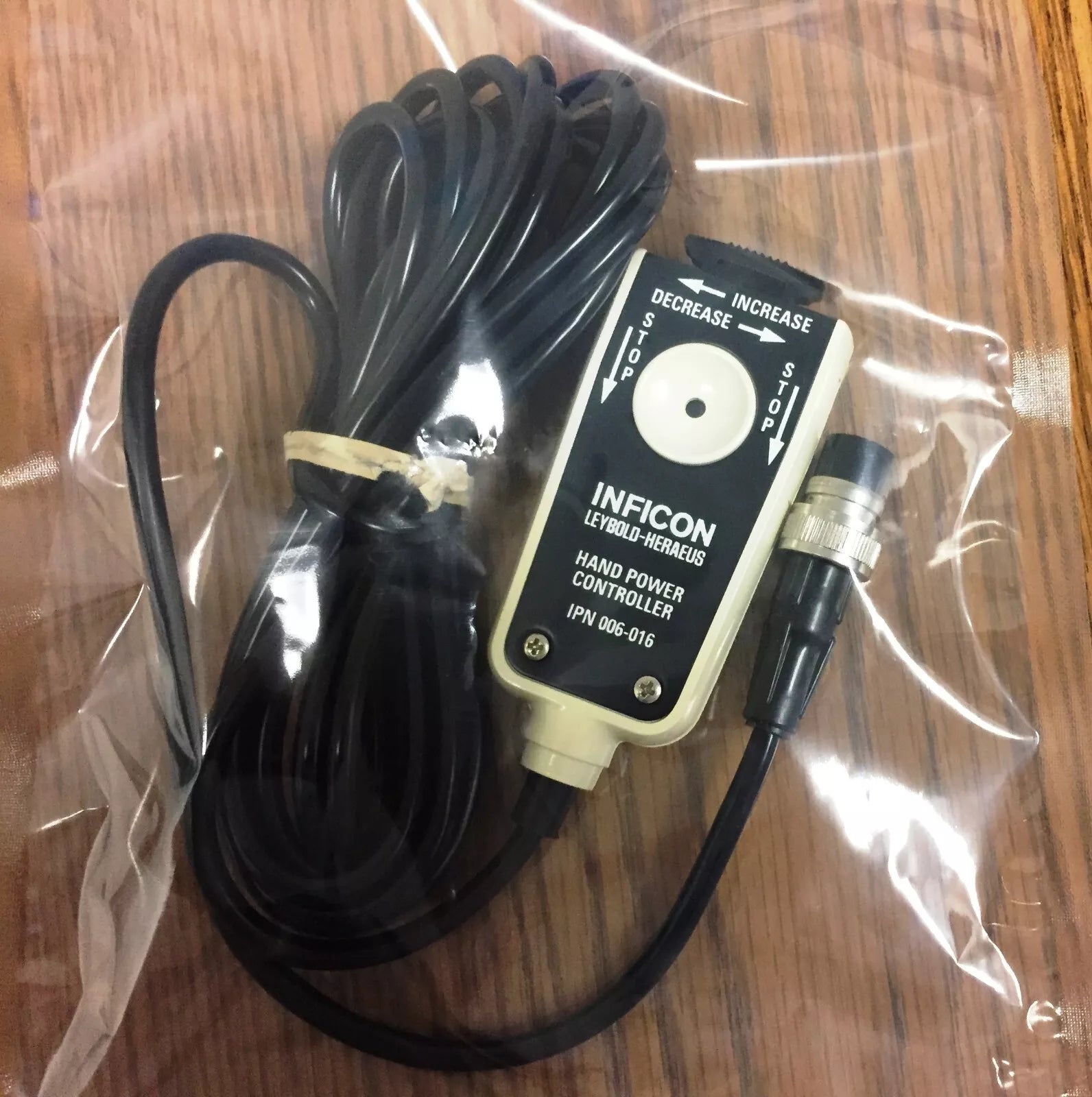 Inficon Leybold-Heraeus IPN 006-016 Hand Power Controller