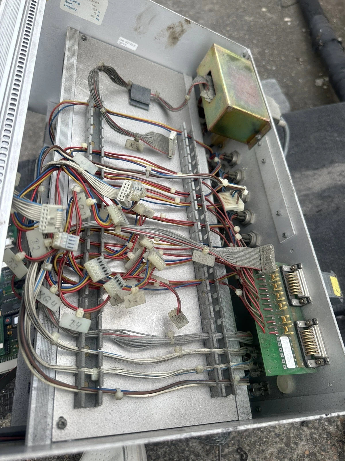 Komp.1027-03.01/Komp.0326-02.01 Product: Features and Specifications