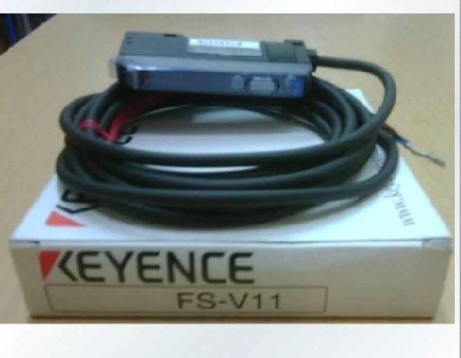 Keyence FS-V11 Fiber Optic Sensor FSV11 New In Box 1PC