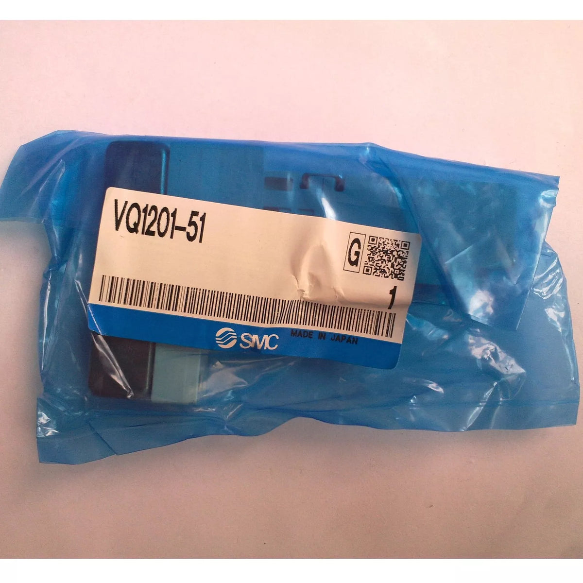 One New SMC VQ1201-51 VQ120151 Solenoid Valve with Expedited Shipping