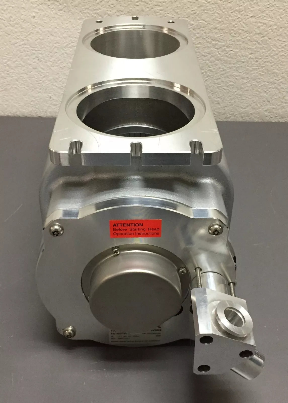 Oerlikon Leybold Turbovac TW 220/150 S Turbo Vacuum Pump 800160V0002