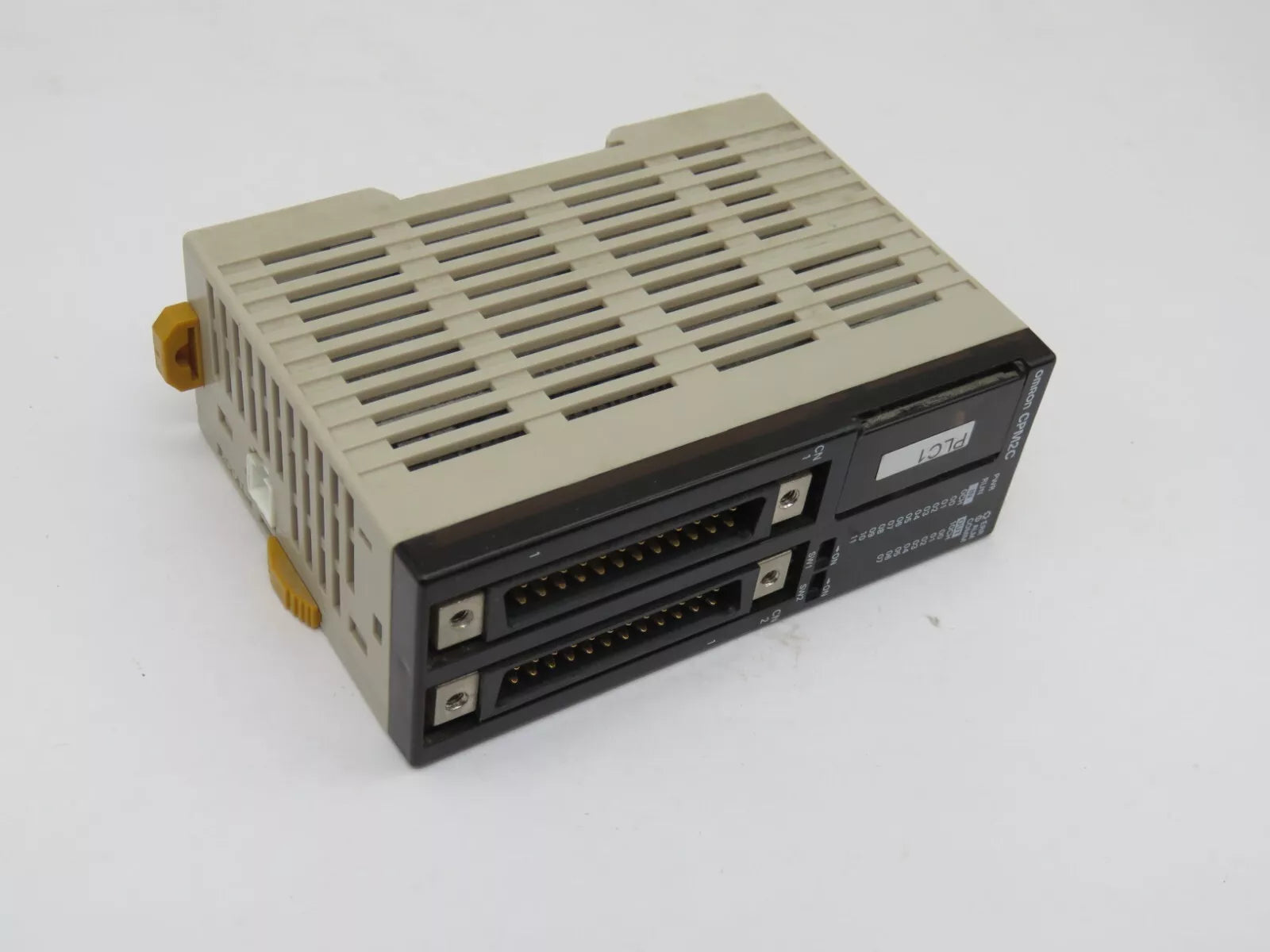 Omron CPM2C-20CDT1C-D Control Logic 12 In 8 Out 24V 20 I/O CPU