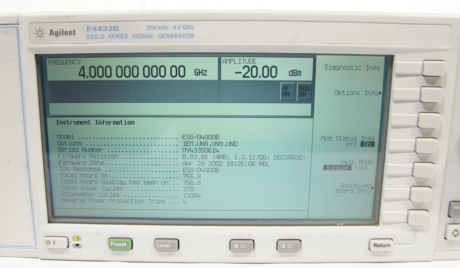 Agilent E4433B 4GHz ESG-D Series Signal Generator Options 1EM UN8 UN9 UND