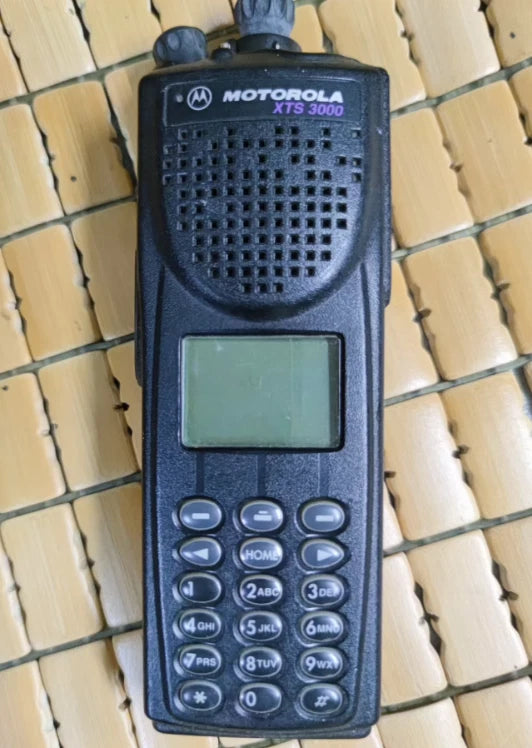 Motorola XTS3000 Full Band Walkie-Talkie 403-480 MHz – 1pc