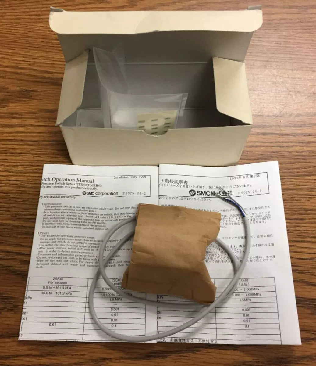 SMC ISE40-01-22 Pressure Switch High Precision